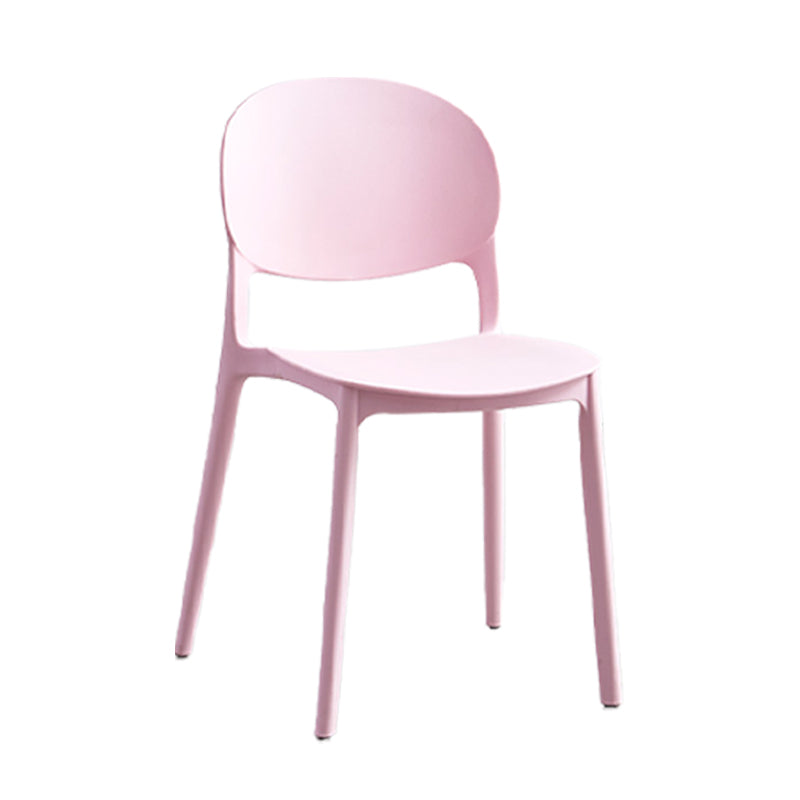 Chaise latéral de salle à manger en plastique mat