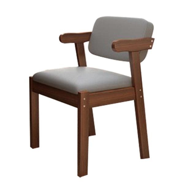 Chaise de salle à manger rembourrée au fini mat, fauteuil à dossier ouvert en hêtre scandinave