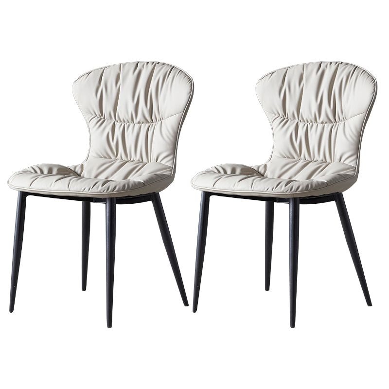 Chaises de salle à manger en cuir de style scandinave Chaises sans accoudoirs rembourrées à dossier solide (Ensemble de 2)