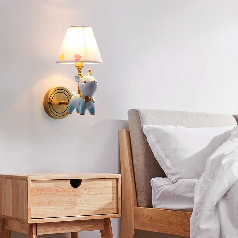 Geometrische wandwandeling Kinderstijl Metalen wandmontage Lichtmontage met stofschaduw