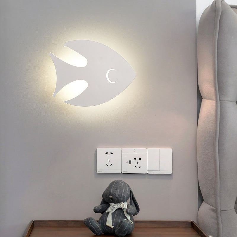 Unique Shade Single Light Wall Sconce Kids Style Metal Wall Mount Light Fixture