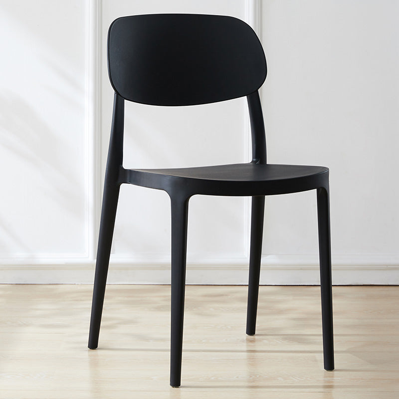 Silla lateral abierta apilable de cena sin brazos del plástico escandinavo de las sillas