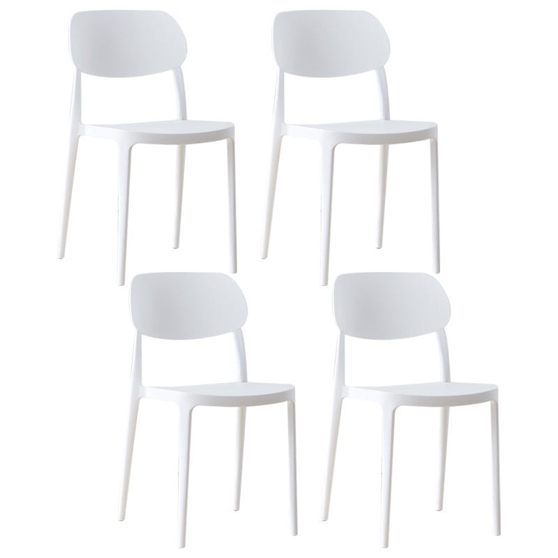 Silla lateral abierta apilable de cena sin brazos del plástico escandinavo de las sillas