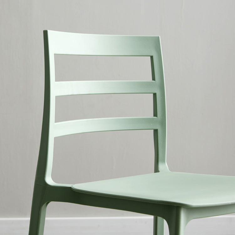 Esszimmerstühle im minimalistischen Stil mit Leiterlehne, armlose Esszimmerstühle aus Kunststoff für zu Hause