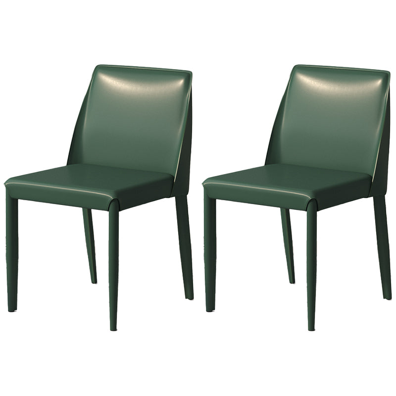 Sillas de comedor de cuero escandinavas Sillas laterales de comedor sin brazos con respaldo sólido