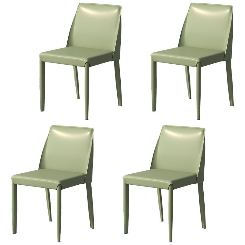 Sillas de comedor de cuero escandinavas Sillas laterales de comedor sin brazos con respaldo sólido