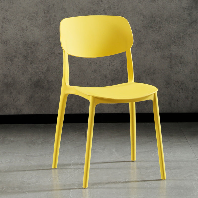 Chaise d'appoint en plastique intérieure et extérieure moderne, chaise d'appoint de salle à manger à dossier ouvert