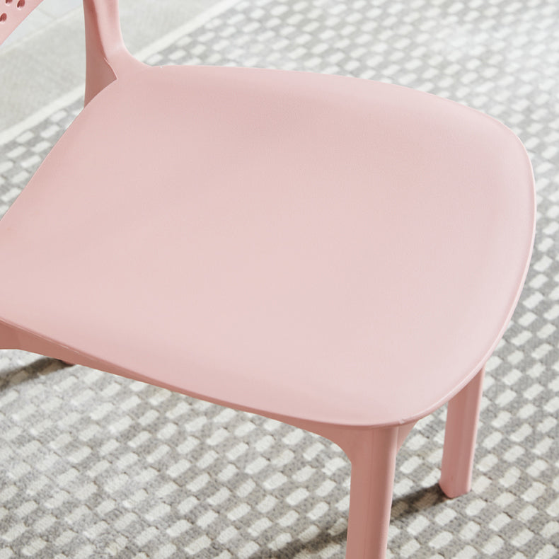 Silla lateral de plástico contemporánea, silla lateral de comedor sin brazos apilable con respaldo abierto