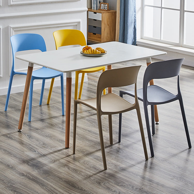 Silla lateral de plástico contemporánea, silla lateral de comedor sin brazos con espalda abierta apilable para el hogar