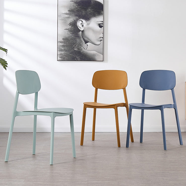 Sillas de comedor sin brazos con respaldo abierto Silla auxiliar de comedor apilable de plástico (juego de 4)