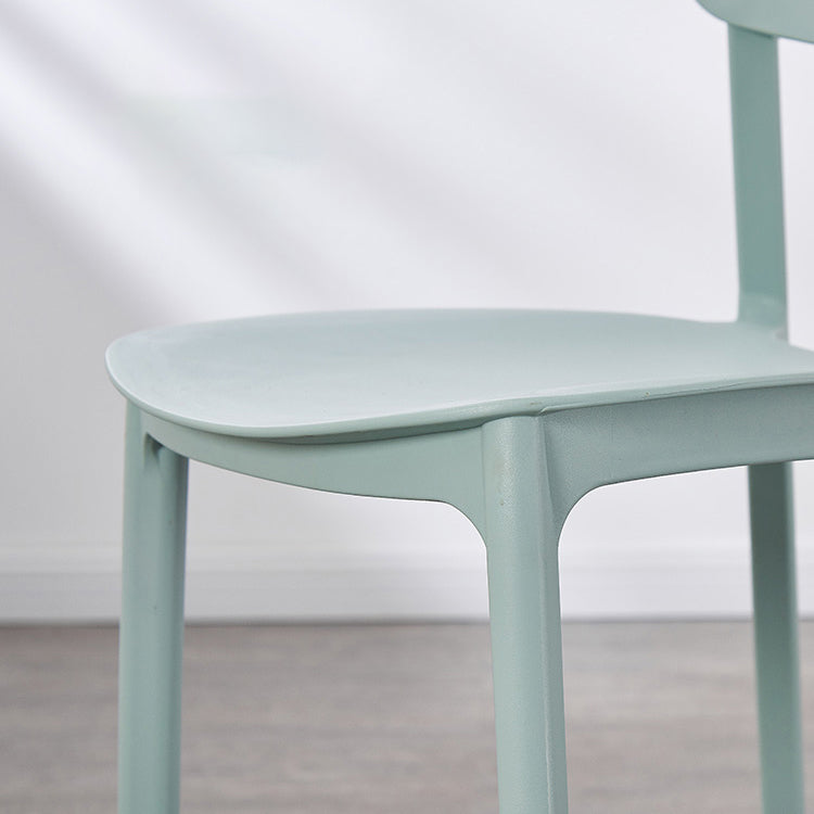 Sillas de comedor sin brazos con respaldo abierto Silla auxiliar de comedor apilable de plástico (juego de 4)