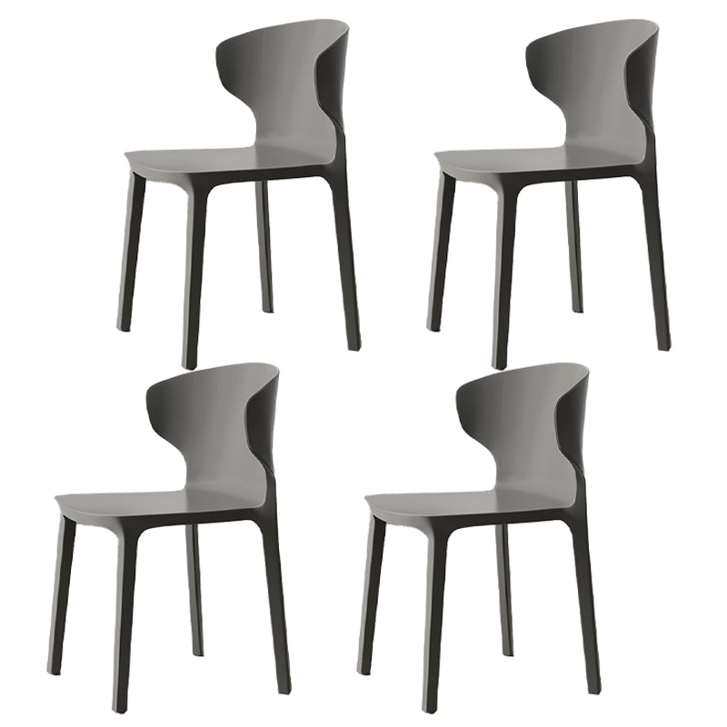 Chaise d'appoint en plastique pour salle de réunion scandinave, chaise de salle à manger à oreilles au fini mat (Ensemble de 4)