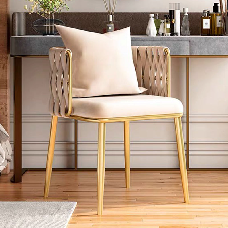 Chaises à dossier en baril rembourrées de style Glam, chaises de salle à manger en tissu de lin pour usage domestique