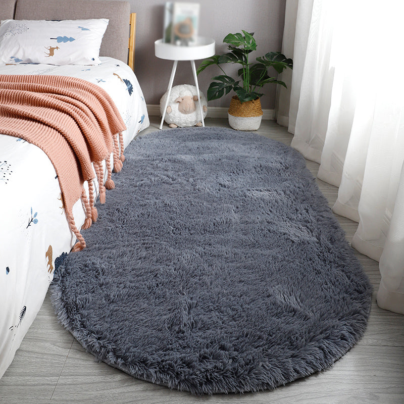 Minimalist Bedside Rug Simple Plain Carpet Polyester Shag Rug with Non-Slip Backing