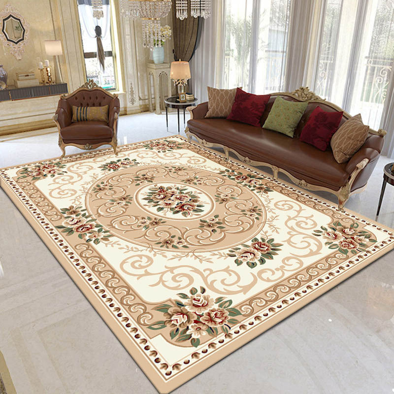 Red Traditional Rug Polyester Graphic Rug Non-Slip Backing Rug for Living Room