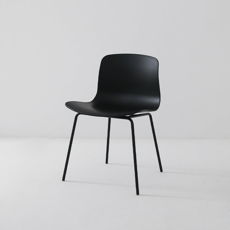 Métal contemporain dinant les chaises sans bras en plastique dinant des chaises pour le restaurant