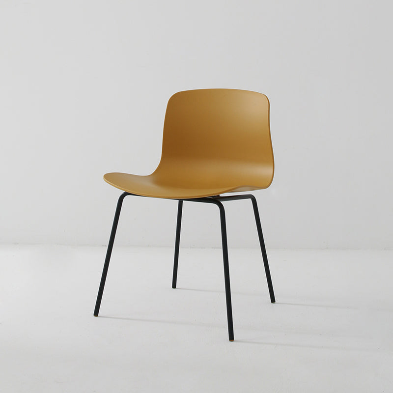 Métal contemporain dinant les chaises sans bras en plastique dinant des chaises pour le restaurant