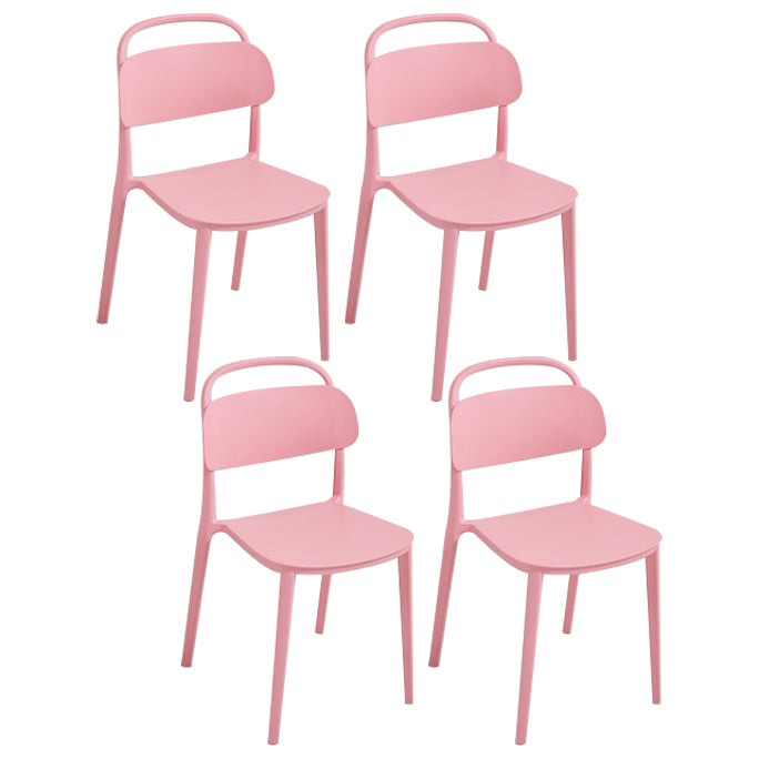 Chaise scandinave en plastique empilable à dossier ouvert au fini mat (Ensemble de 4)