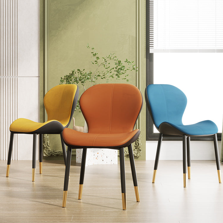 Chaise d'appoint scandinave en cuir PU pour chambre à coucher, finition mate, chaise de salle à manger Parsons