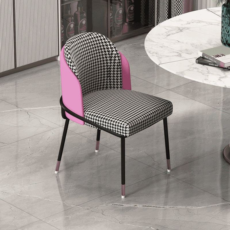 Chaises sans bras de salle à manger en métal Glam, chaises de salle à manger rembourrées pour restaurant