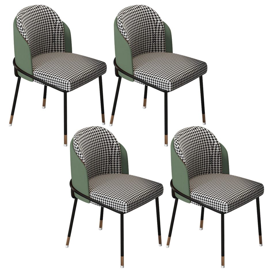 Sillas sin brazos de comedor de metal Glam, sillas tapizadas de comedor para restaurante