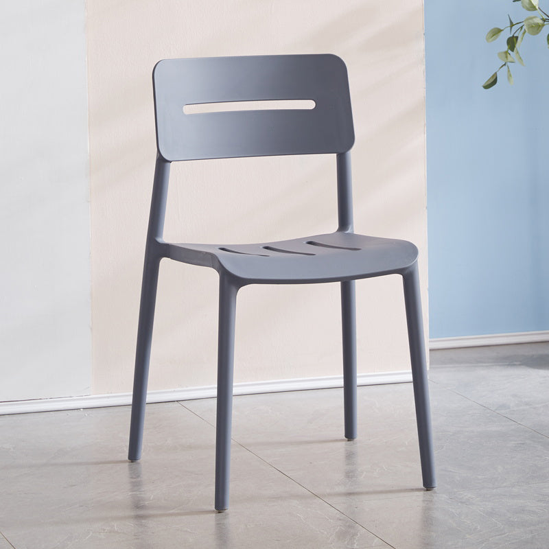 Chaises de salle à manger en plastique de style moderne, chaise latérale empilable à dossier ouvert pour la cuisine