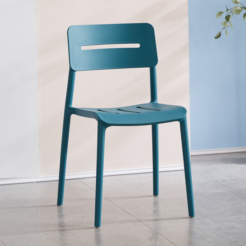 Chaises de salle à manger en plastique de style moderne, chaise latérale empilable à dossier ouvert pour la cuisine
