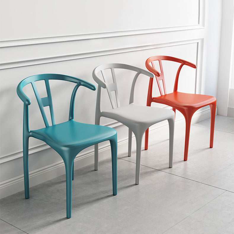 Chaises de restauration en plastique de style moderne