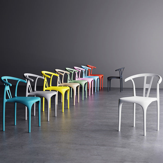 Chaises de restauration en plastique de style moderne