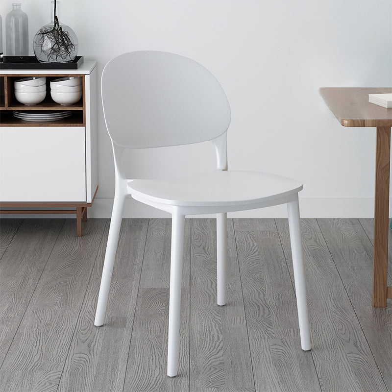 Chaises de salle à manger en plastique de style contemporain, chaise empilable à dossier ouvert pour la cuisine