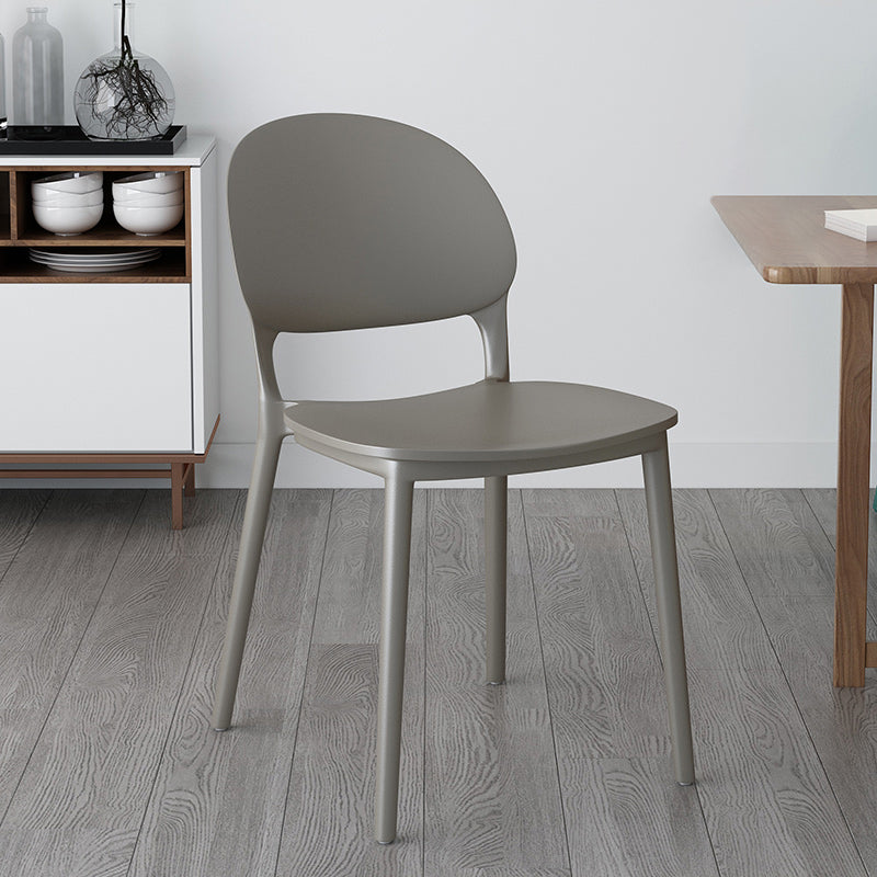 Chaises de salle à manger en plastique de style contemporain, chaise empilable à dossier ouvert pour la cuisine
