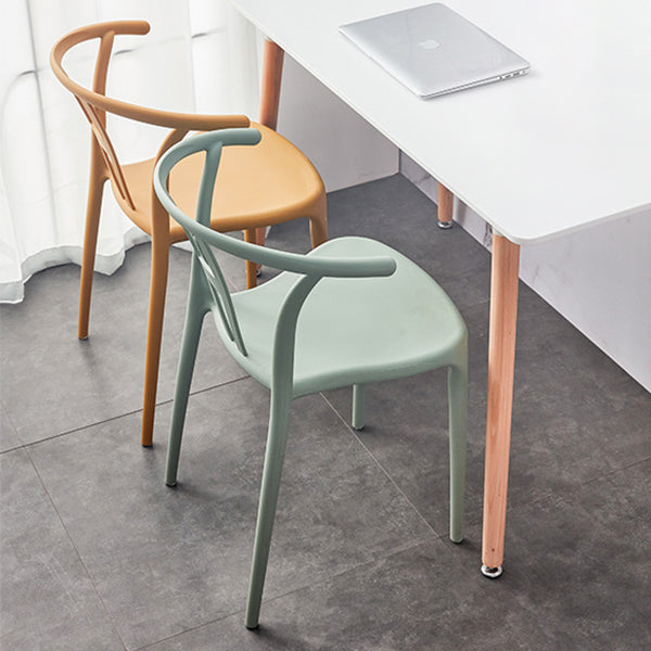 Chaises de salle à manger en plastique de style moderne, chaises de salle à manger empilables pour la cuisine