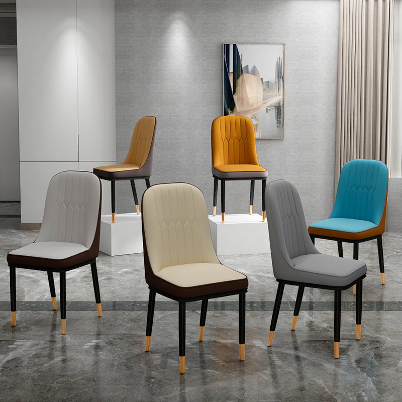 Ensemble de chaises en métal de style scandinave, chaises latérales de cuisine à dossier solide
