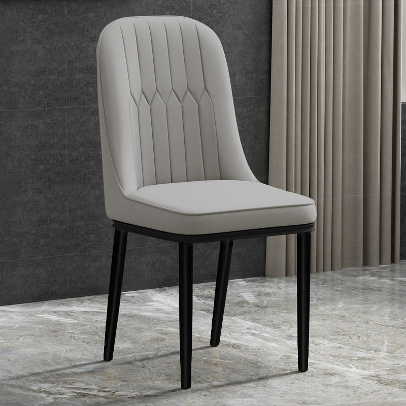 Ensemble de chaises en métal de style scandinave, chaises latérales de cuisine à dossier solide