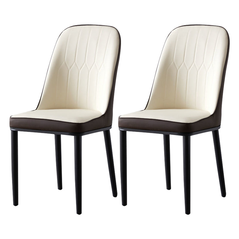 La salle à manger en métal de style glamour préside la chaise en cuir sans bras Parsons pour le restaurant