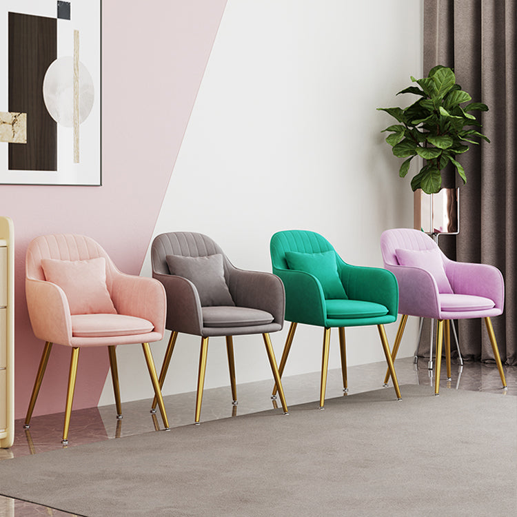 Silla de comedor de metal de estilo escandinavo Silla tapizada dormitorio con brazo