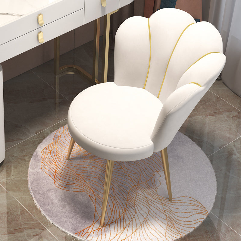 Silla nórdica tapizada de lino para comedor de metal, silla individual sin brazos de terciopelo de tela