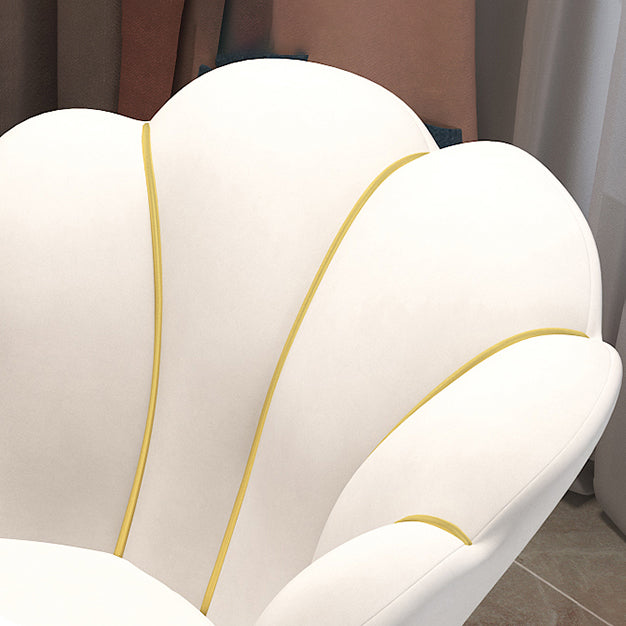 Silla nórdica tapizada de lino para comedor de metal, silla individual sin brazos de terciopelo de tela