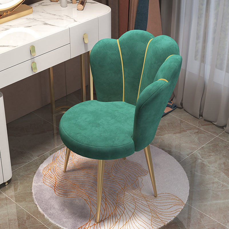 Silla nórdica tapizada de lino para comedor de metal, silla individual sin brazos de terciopelo de tela