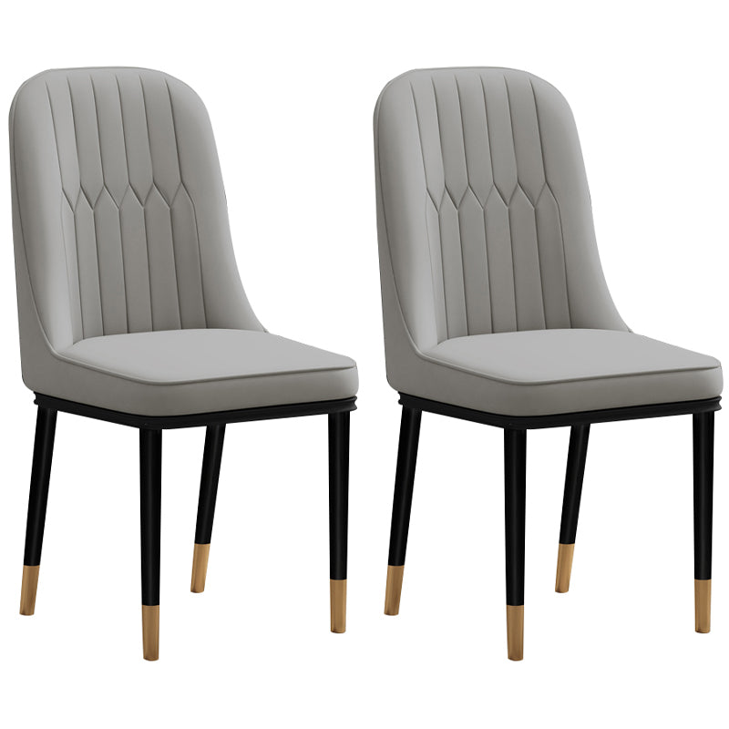 Silla de comedor de estilo escandinavo, silla acolchada con respaldo sólido de comedor de metal