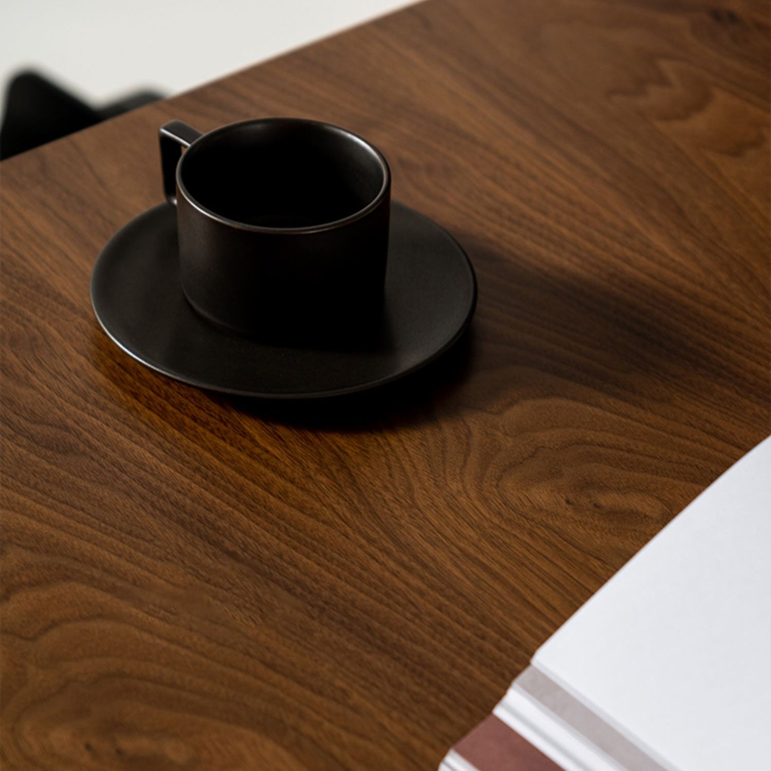 Industriële vierkante eettafel voetstuk eettafel voor thuiskeukendiner