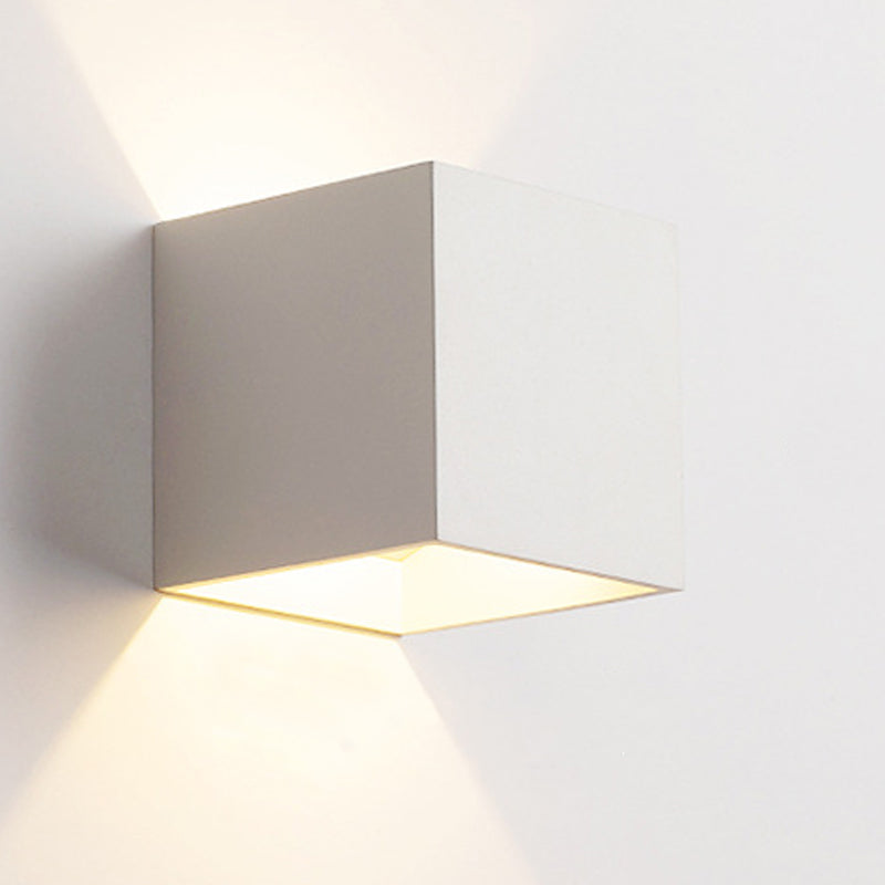 Metalen muurverlichting met 2 lichten Moderne rechthoekige schaduw Wand gemonteerd verlichtingsarmatuur