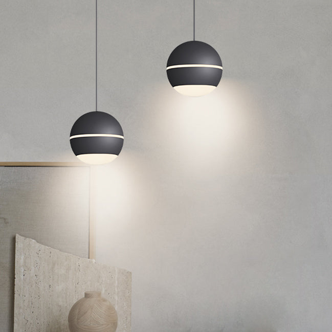 Pendre à LED du globe acrylique dans la lampe suspendue en aluminium à style concis moderne