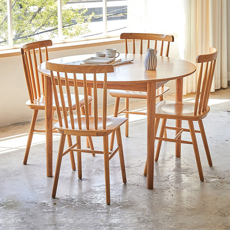 Mesa redonda de madera de goma para restaurantes Modern de comedor en naturaleza/nogal con 4 patas
