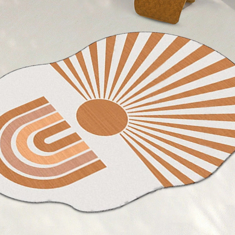 Trendy Novelty Shape Rug Funky Polyester Rug Stain Resistant Carpet for Home Decor
