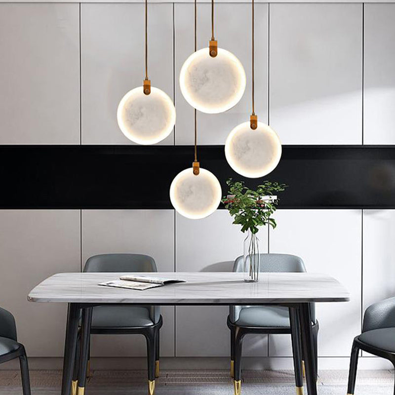 Lámpara colgante de piedra de forma colgante de 1 luz de estilo moderno en blanco