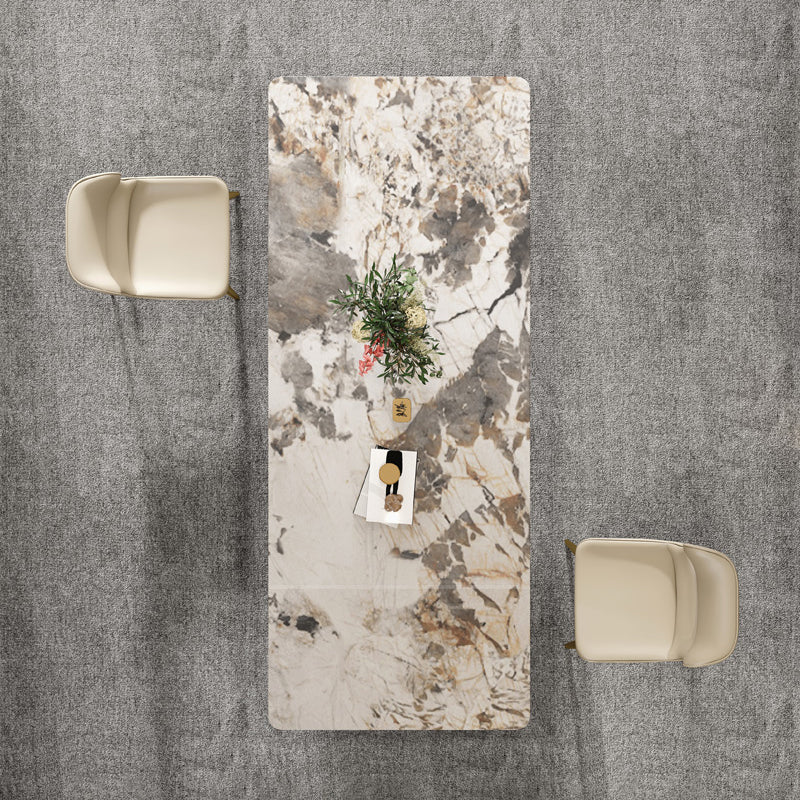 Mesa de comedor rectangular de piedra sinterizada de lujo con pedestal doble dorado