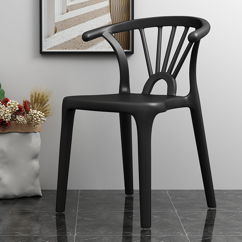 Parte posterior plástica del listón de la silla lateral casera contemporánea del final mate que cena la silla