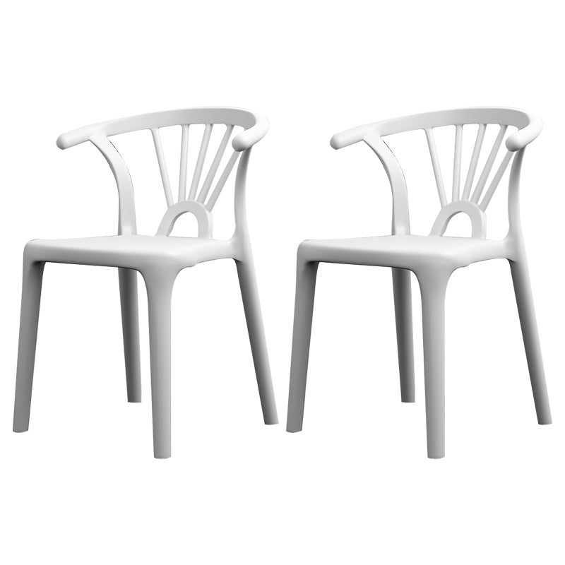 Parte posterior plástica del listón de la silla lateral casera contemporánea del final mate que cena la silla