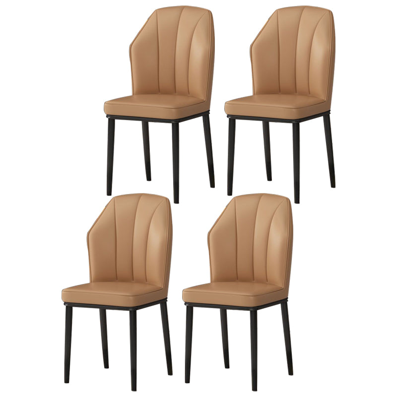 Chaise d'appoint scandinave pour salle à manger rembourrée en métal à oreilles (Ensemble de 4)